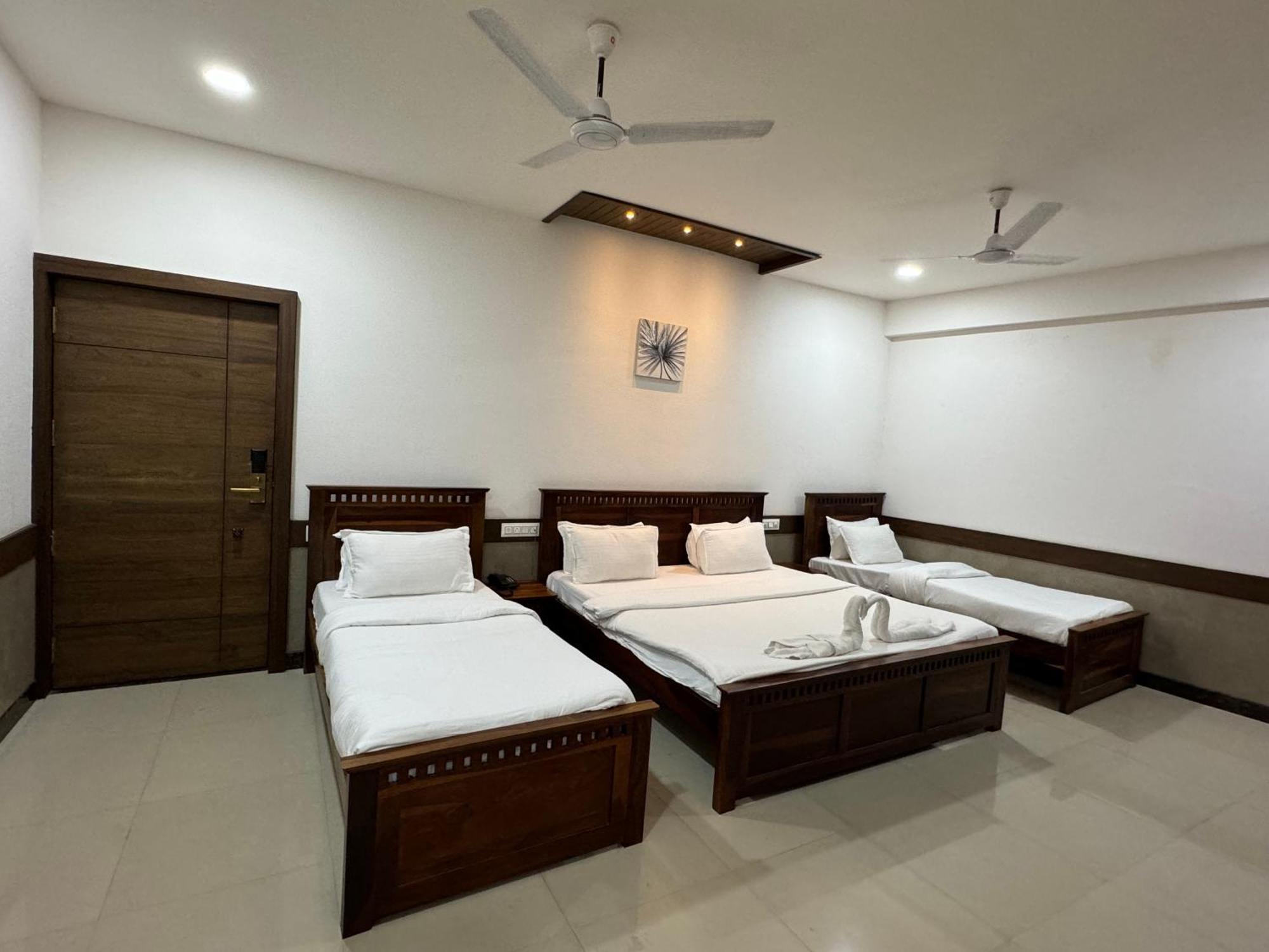 Hotel Tirth By Sonu'S Ujjain Rom bilde